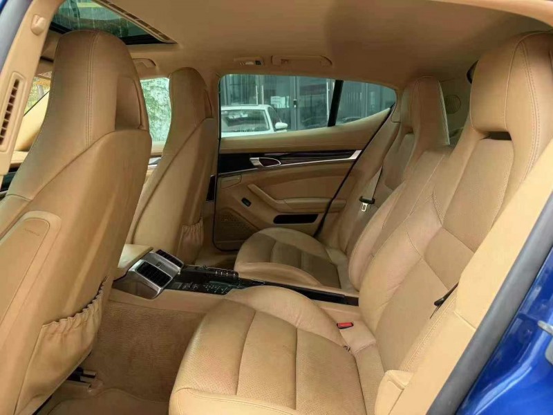 深圳15年保時捷帕拉梅拉8