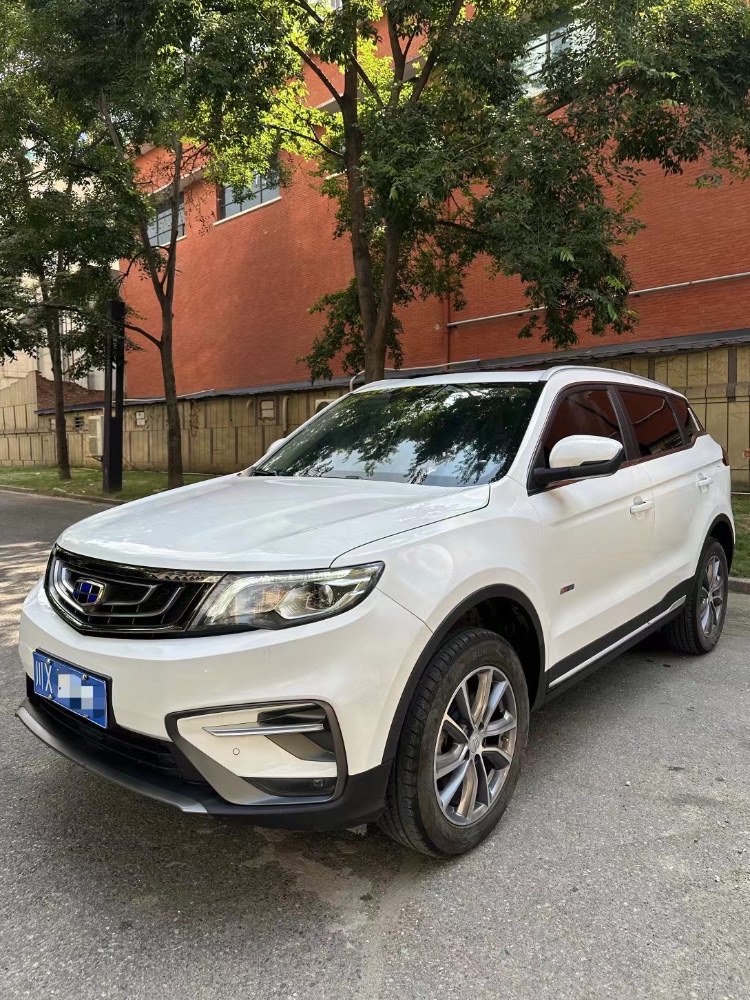 成都20年吉利博越3