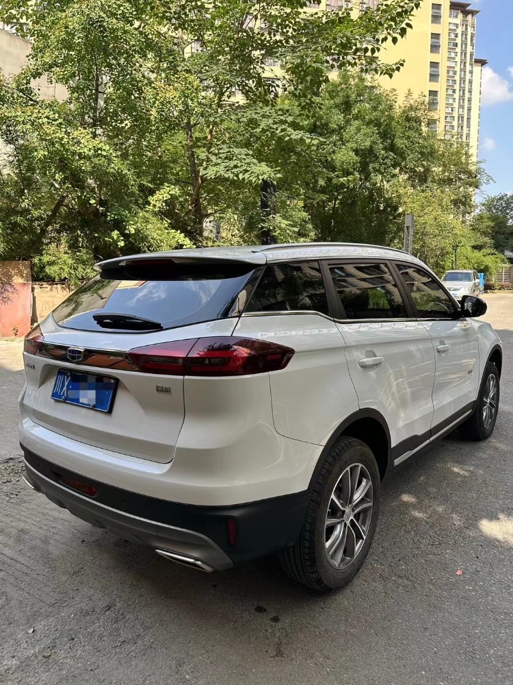 成都20年吉利博越9