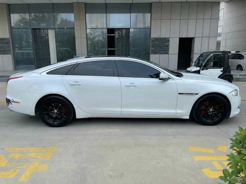 淄博14年捷豹XJL8