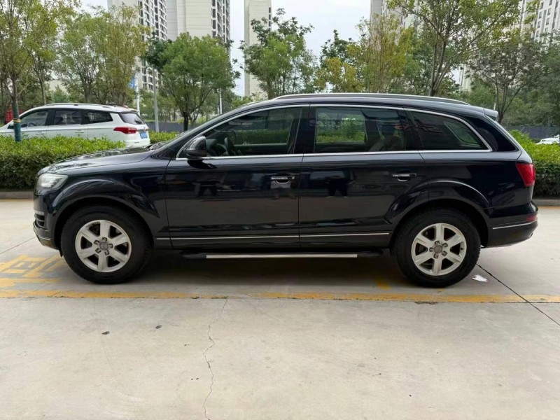 枣庄12年奥迪Q77