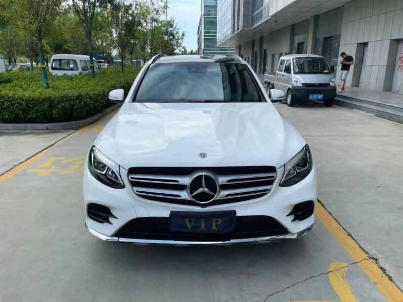 青岛18年奔驰GLC1