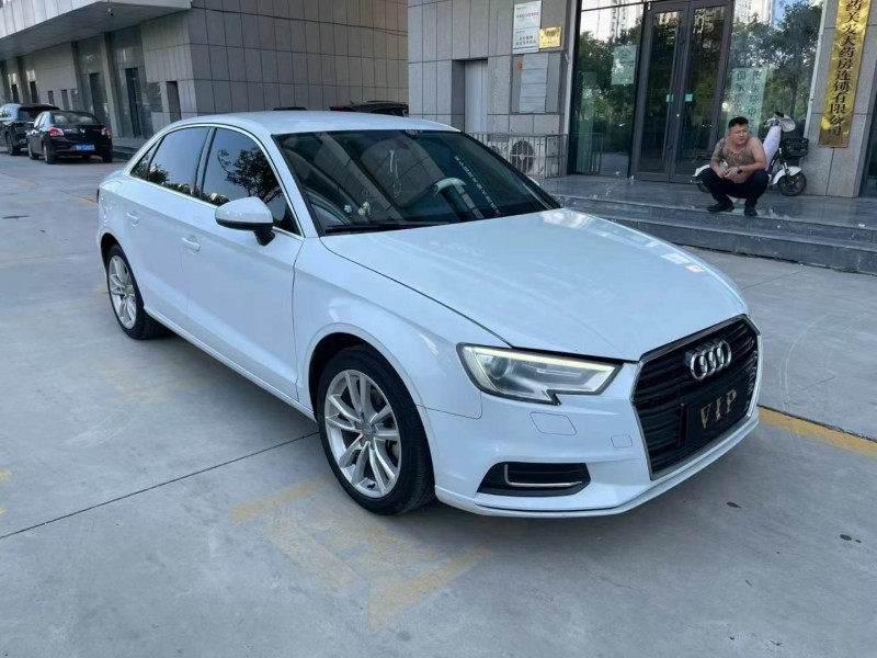 青岛19年奥迪A32