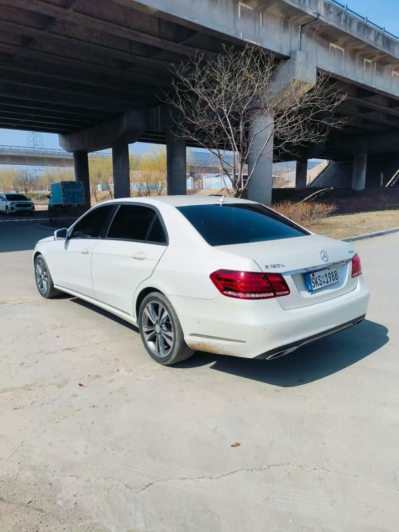 青岛15年奔驰E8