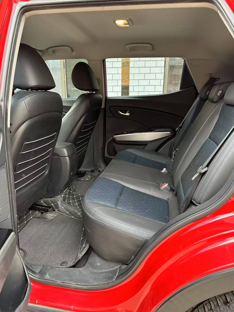 廊坊18年双龙蒂维拉8