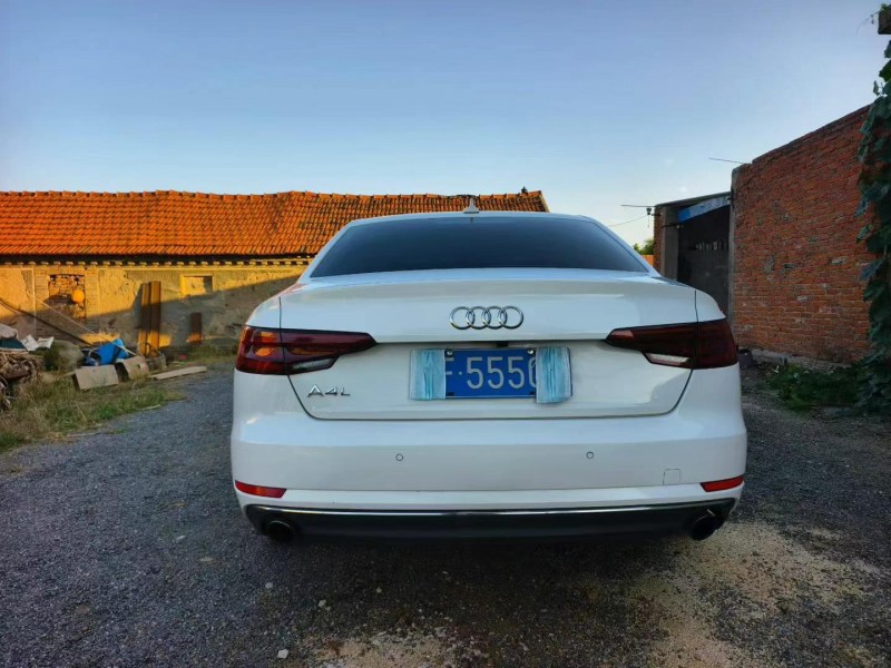 青岛17年奥迪A4L9