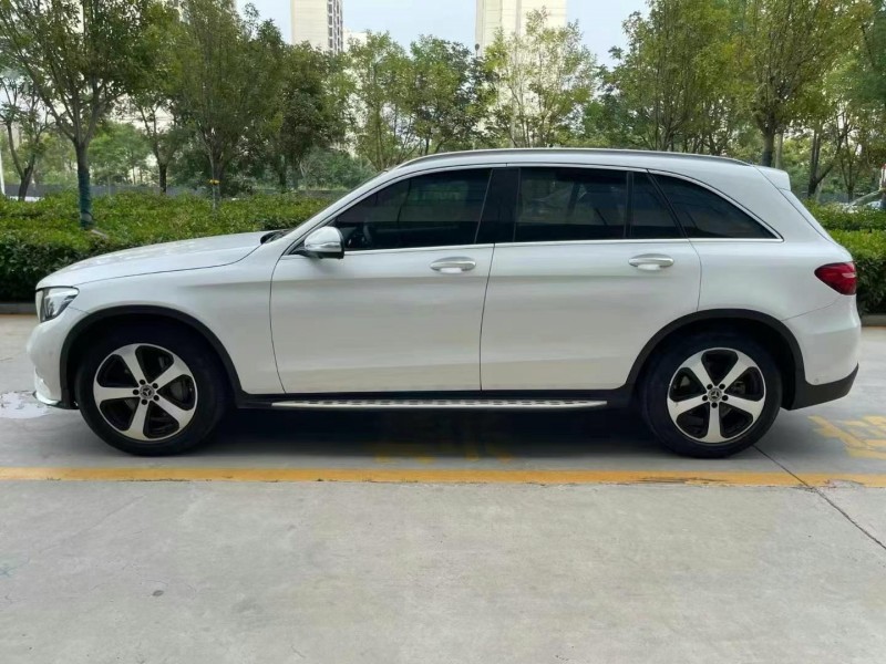 枣庄19年奔驰GLC7