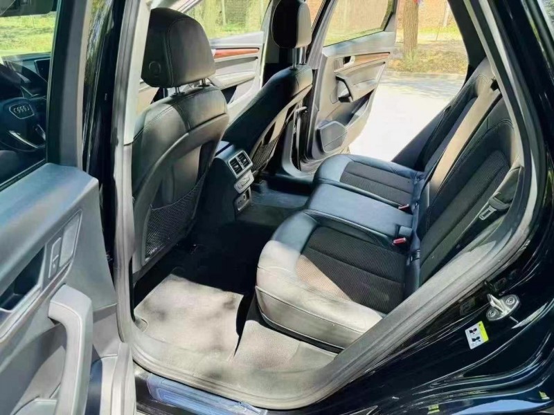 枣庄19年奥迪Q56