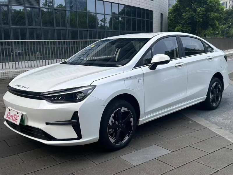 佛山25年北汽新能源EU系列3