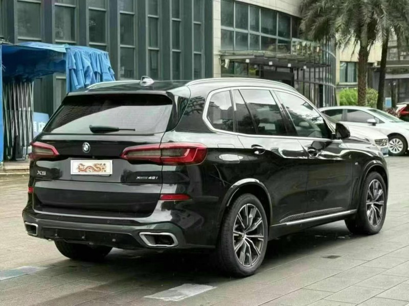 佛山19年宝马X57