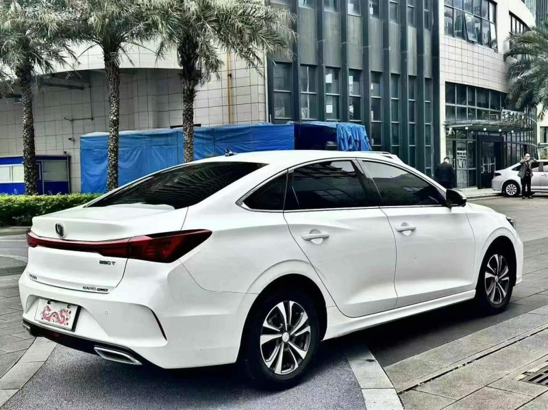 佛山23年长安汽车逸动4