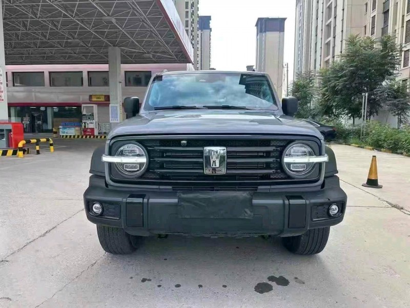 石家莊22年長城汽車坦克1