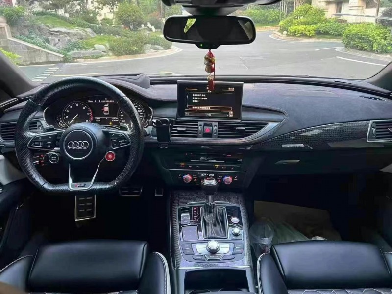 深圳17年奥迪S74