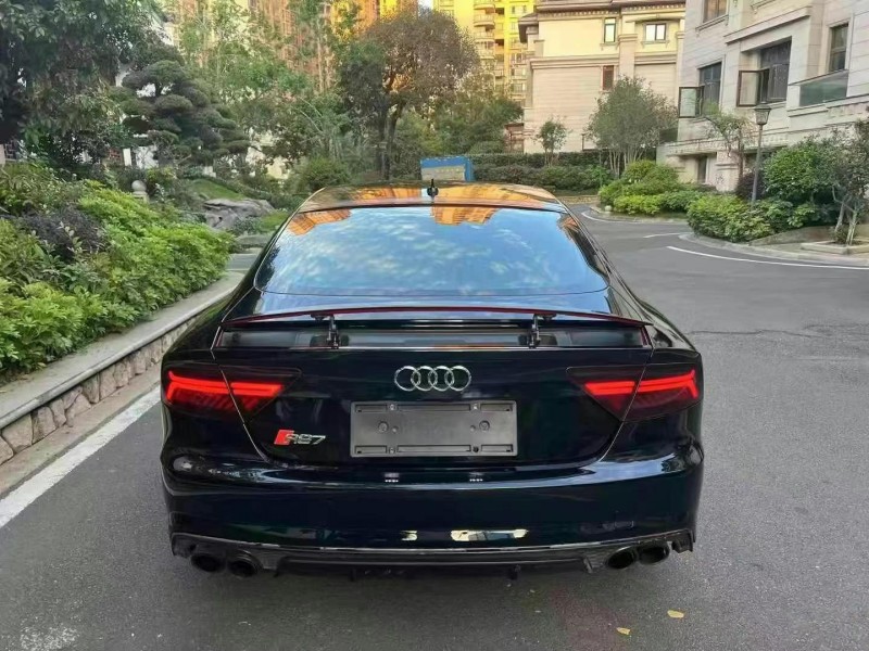 深圳17年奥迪S79