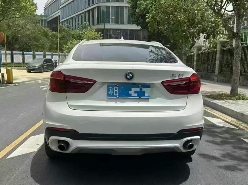 广州16年宝马X68