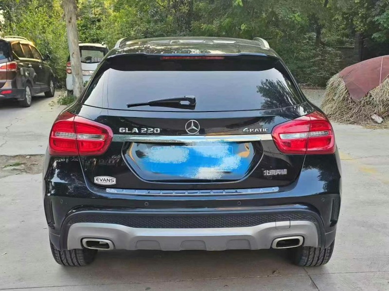 淄博16年奔驰GLA9