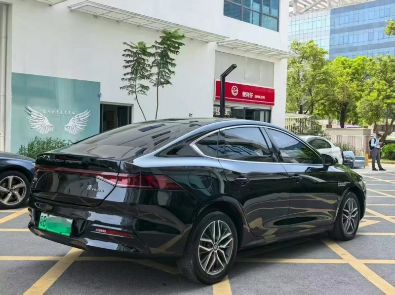 深圳23年比亚迪秦7