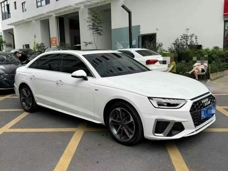 广州23年奥迪A4L9