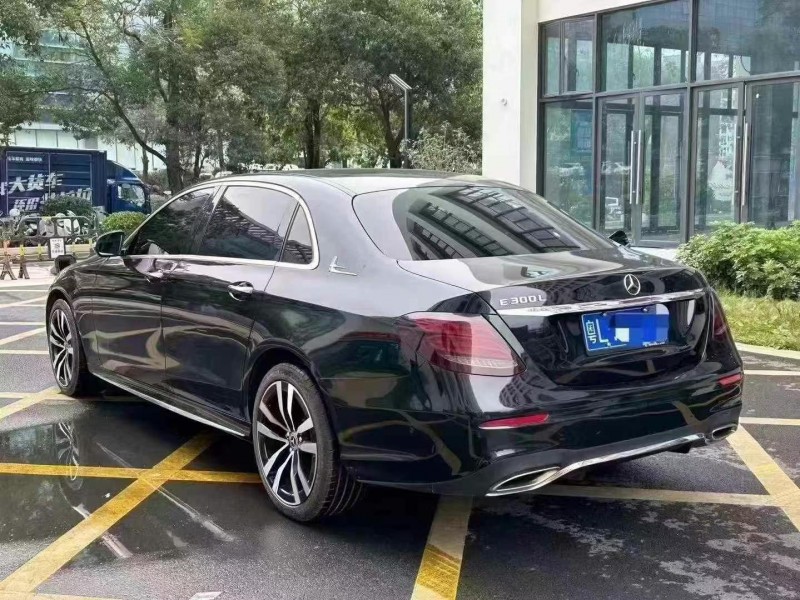 深圳18年奔驰E4