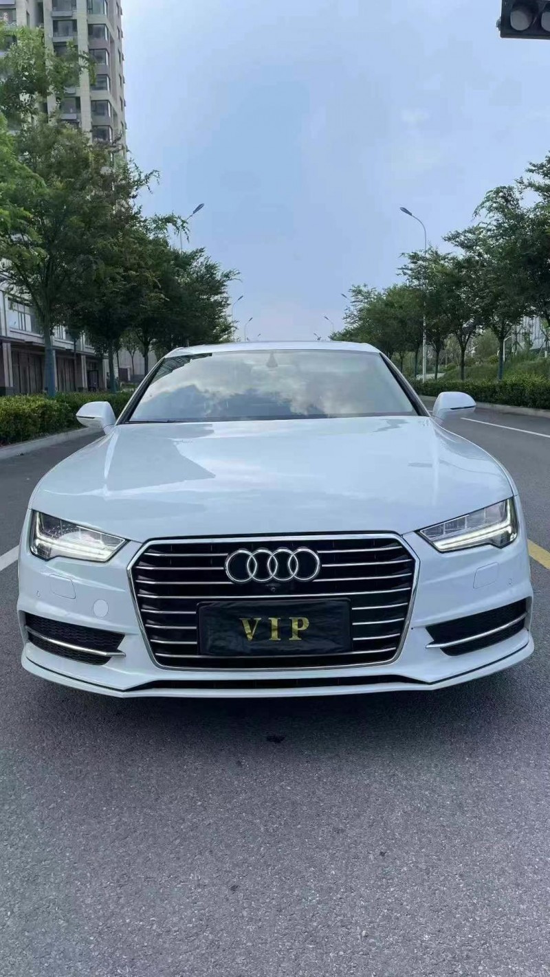 青岛18年奥迪A7L1