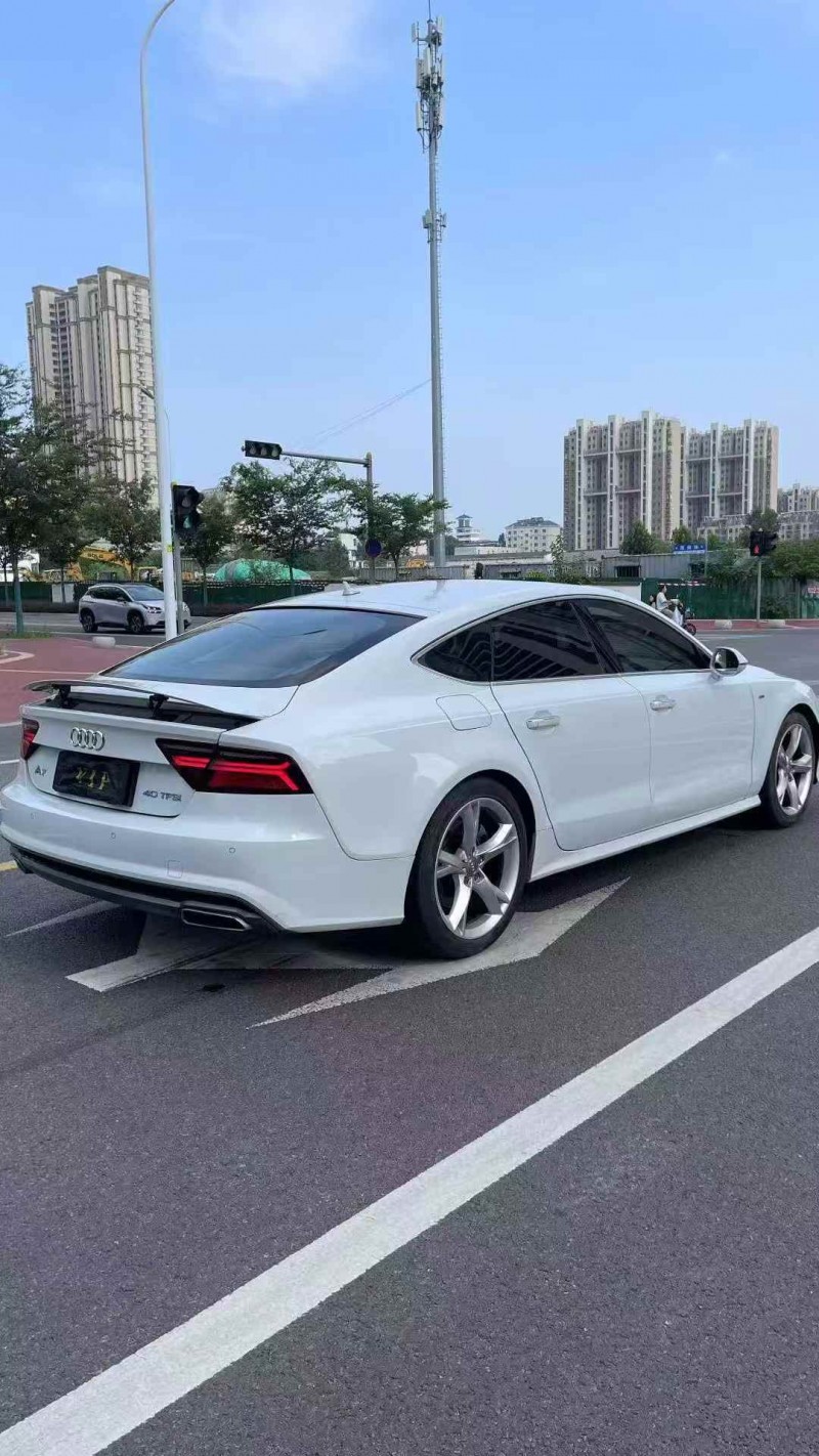 青岛18年奥迪A7L8