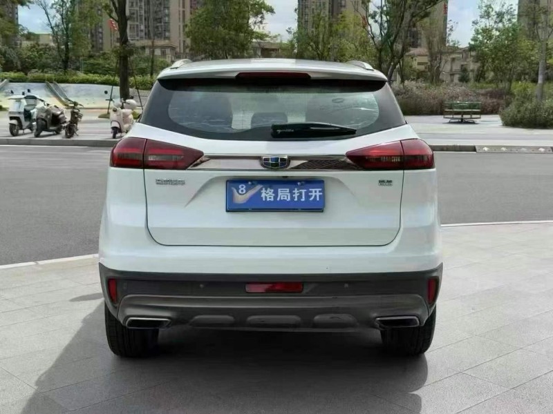 東莞19年吉利博越9