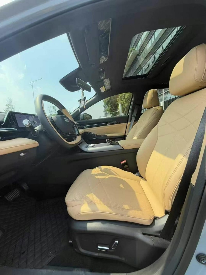 東莞25年吉利遠景5