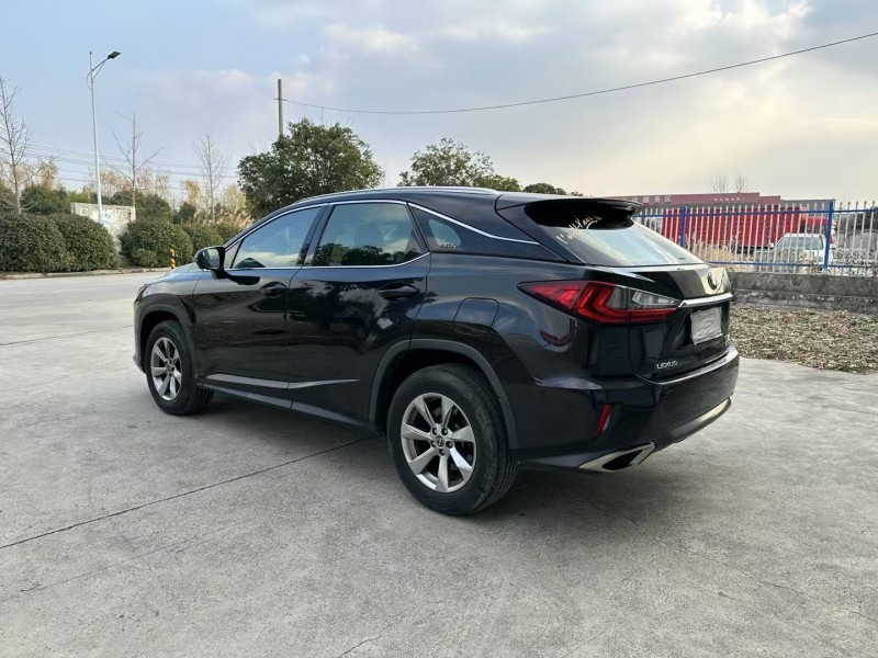 徐州18年雷克萨斯RX8