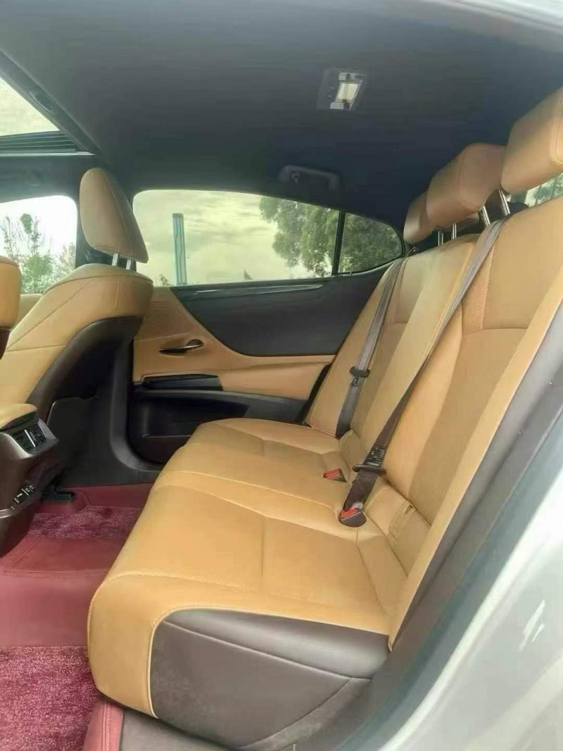 東莞19年雷克薩斯ES6