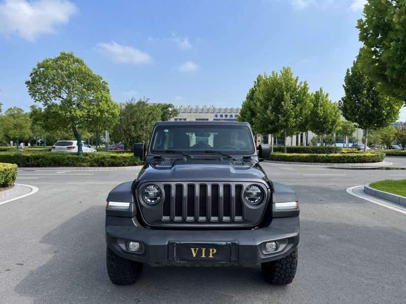 鹽城21年Jeep牧馬人1