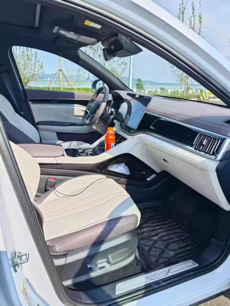 枣庄25年比亚迪宋MAX4