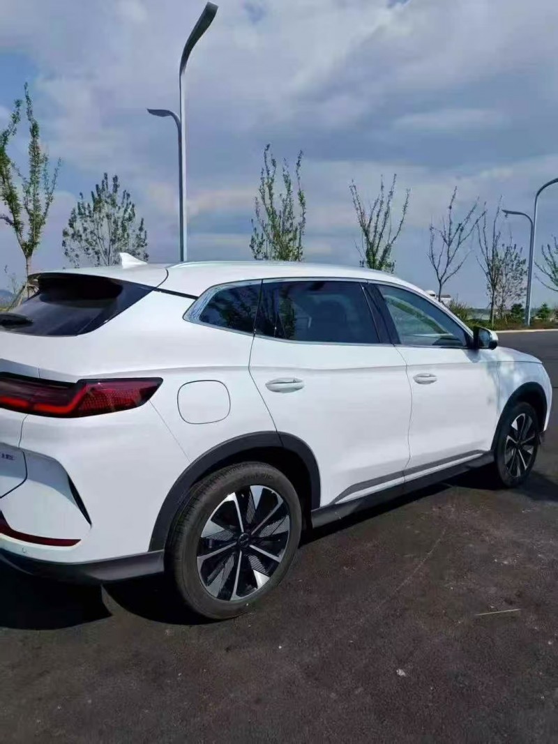 枣庄25年比亚迪宋MAX8