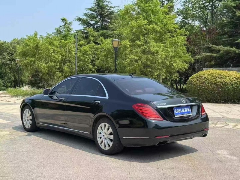 济南16年奔驰S8