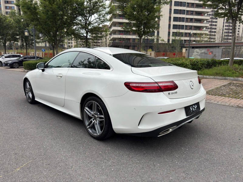 盐城18年奔驰E4