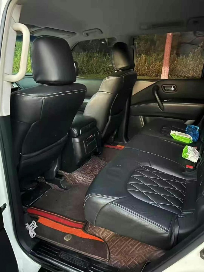 青島17年日產途樂6