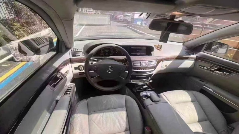 台州12年奔驰S8