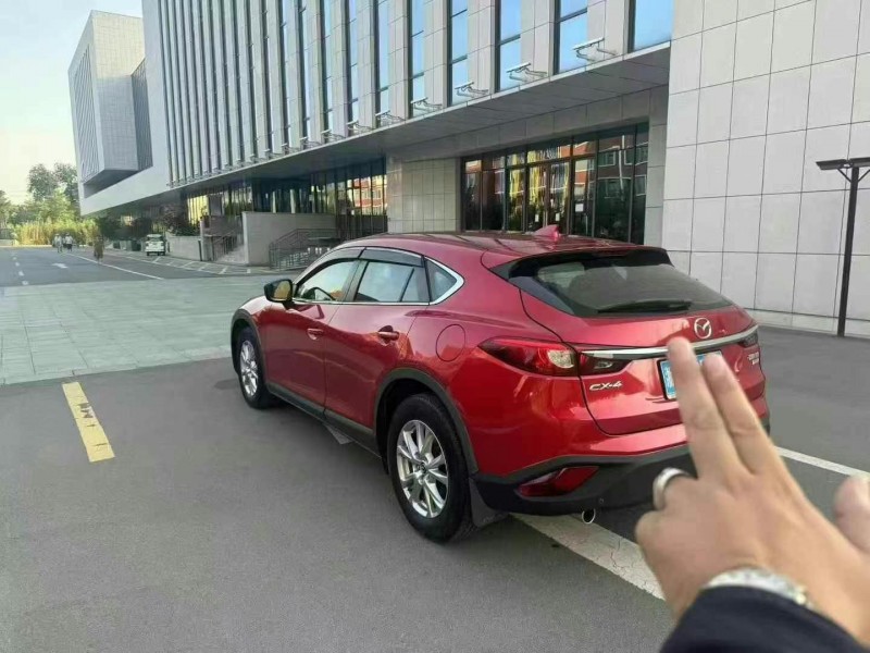 青島17年馬自達CX-47