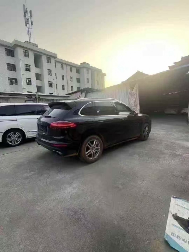 臺州17年保時捷卡宴5