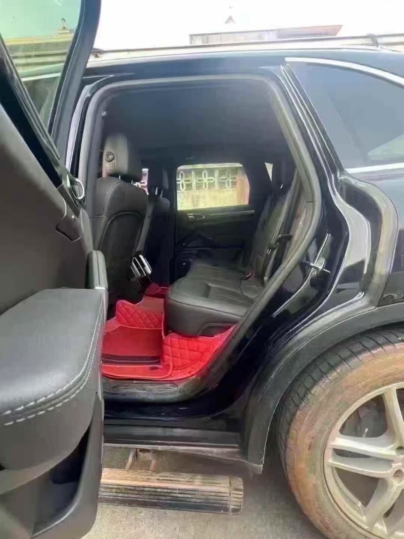 臺州17年保時捷卡宴7