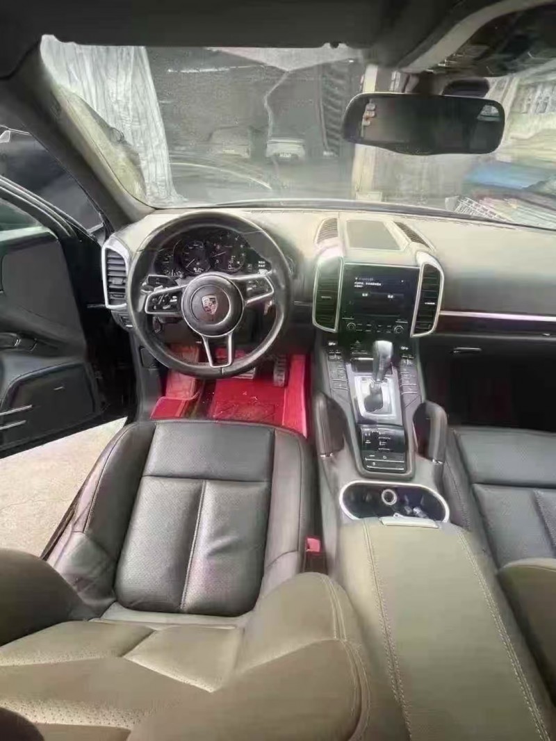 臺州17年保時捷卡宴9