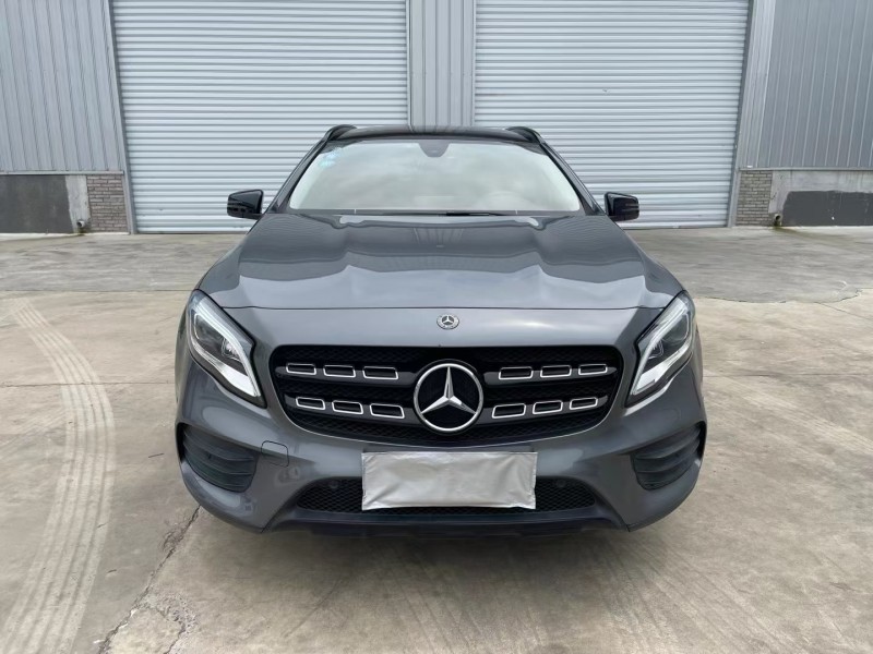 徐州19年奔驰GLA1