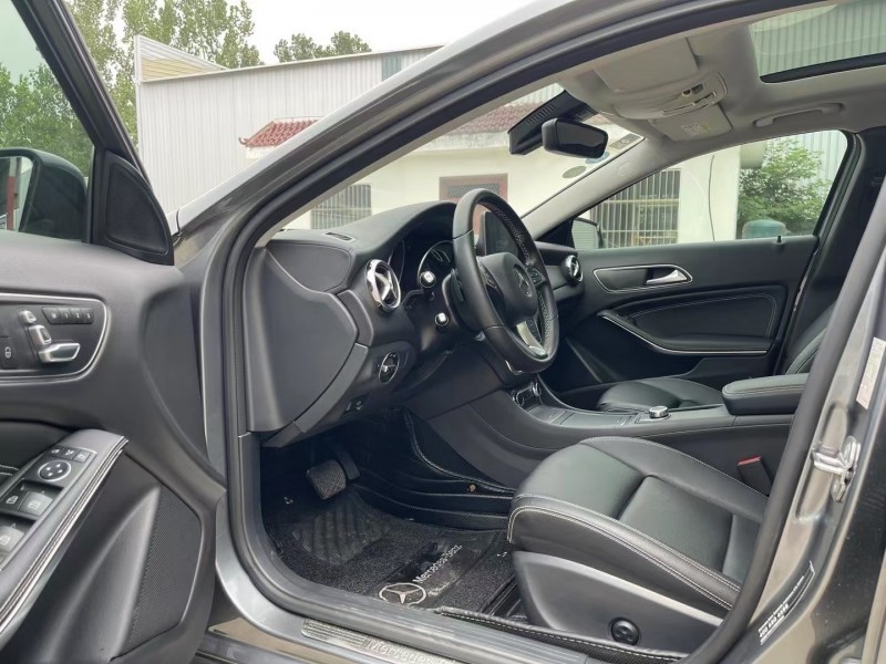 徐州19年奔驰GLA6