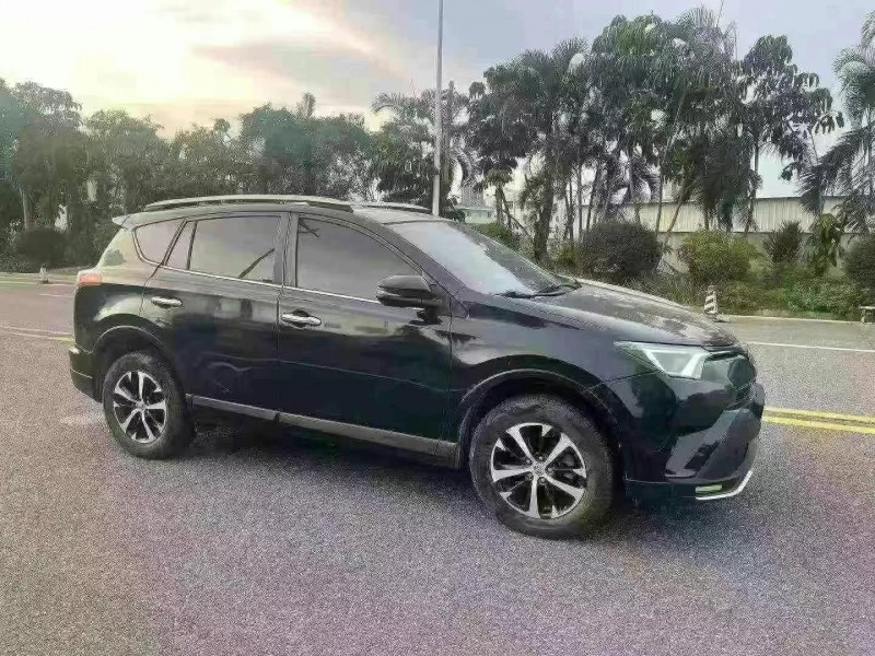 淄博16年丰田RAV42