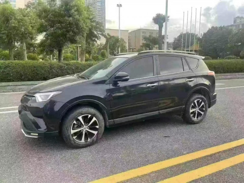 淄博16年丰田RAV43
