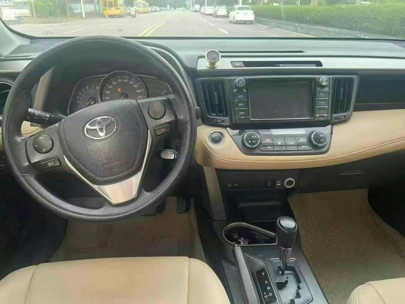 淄博16年丰田RAV44