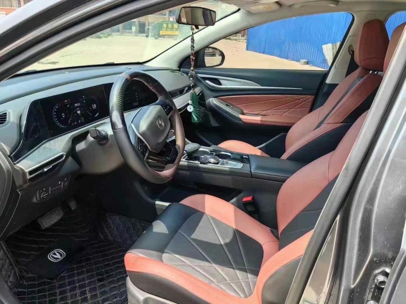 淄博22年长安汽车逸动5