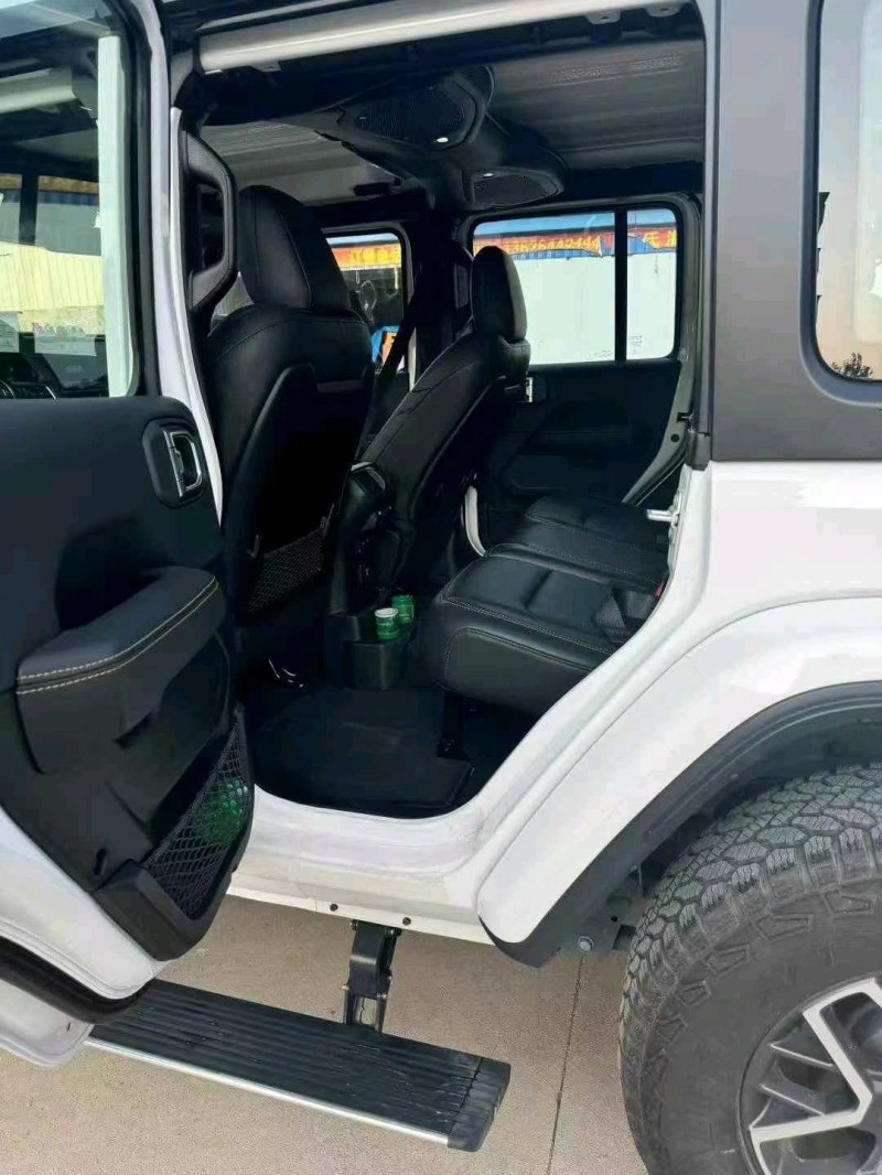 济宁24年Jeep牧马人8