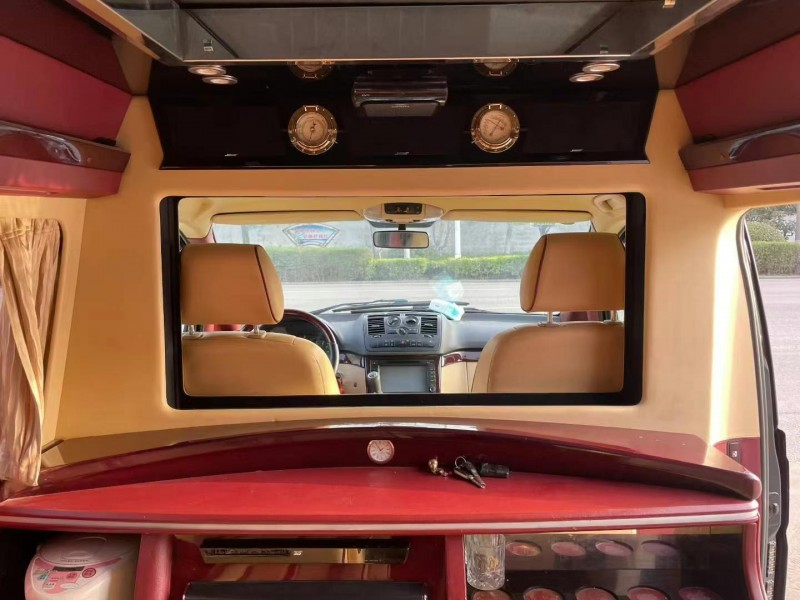 徐州14年奔驰威霆4