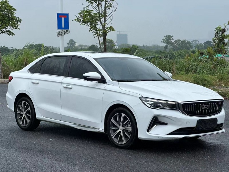 汕頭23年吉利帝豪5