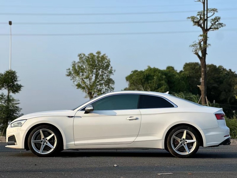 汕头18年奥迪A52